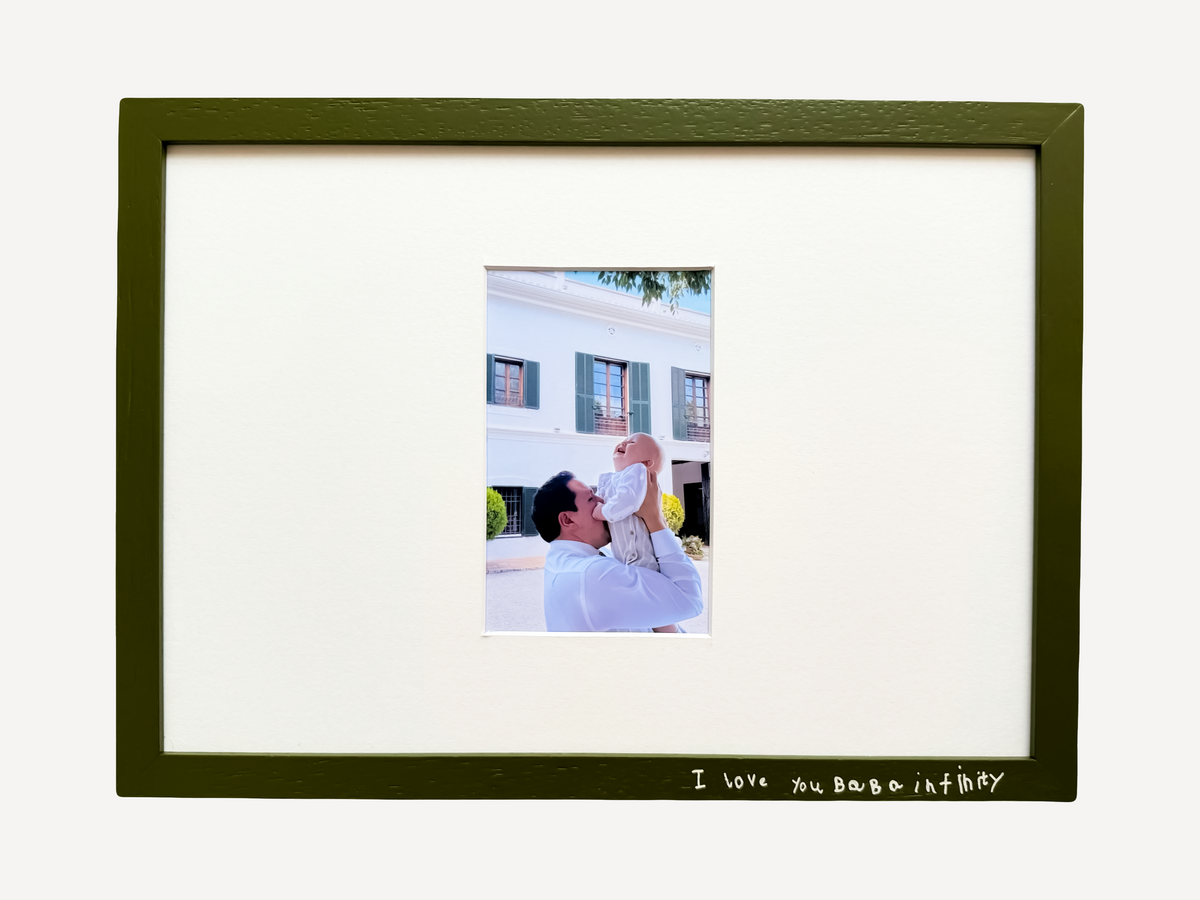 The Infinity Frame A4