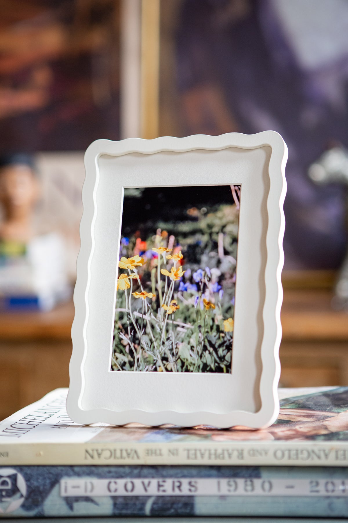 Soft White Wiggle Frame